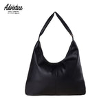 Adventure Hobo Shoulder Bag Vegan Leather Lily